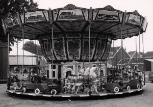 Flochke op de draaimolen