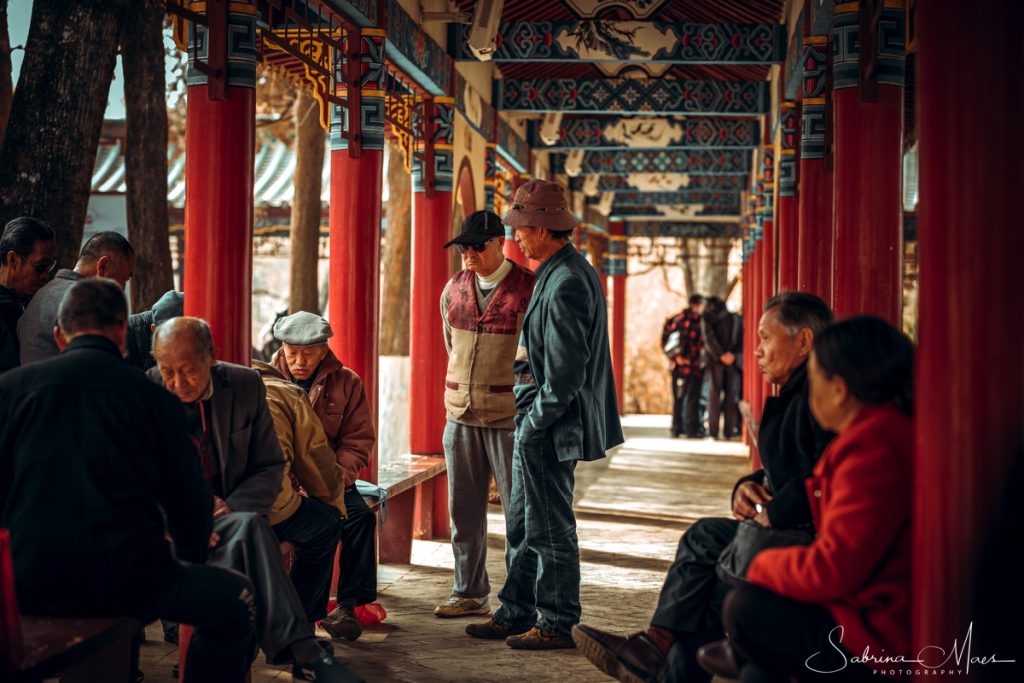 ©Sabrina Maes, Dalian Lake, Plaatselijke jeugd, Kunming